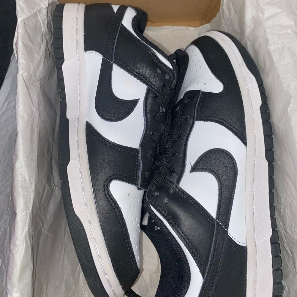 Nike Panda Dunks